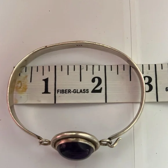925 bangle large amethyst. Big wrist friendly - Picture 13 of 14